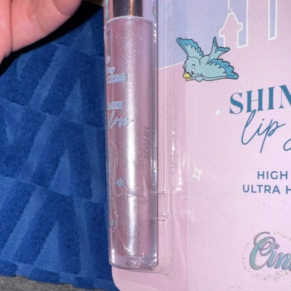 Disney- NWT Cinderella Cosmetic Set with Blue Bag